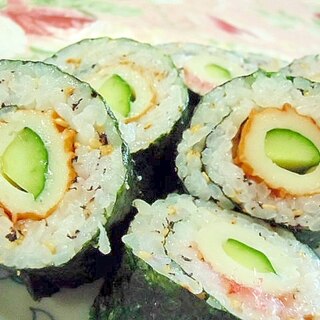 ゆかり入り❤竹輪IN胡瓜のボリューミー巻き寿司❤